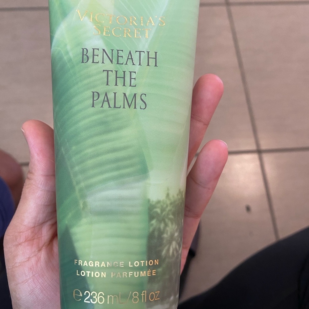 Lotion brand new . Victoria secrets